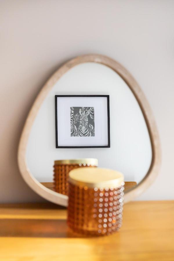 Amazing New Spacious Apartment In Se1 London Eksteriør billede