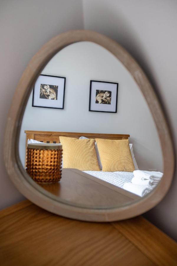 Amazing New Spacious Apartment In Se1 London Eksteriør billede