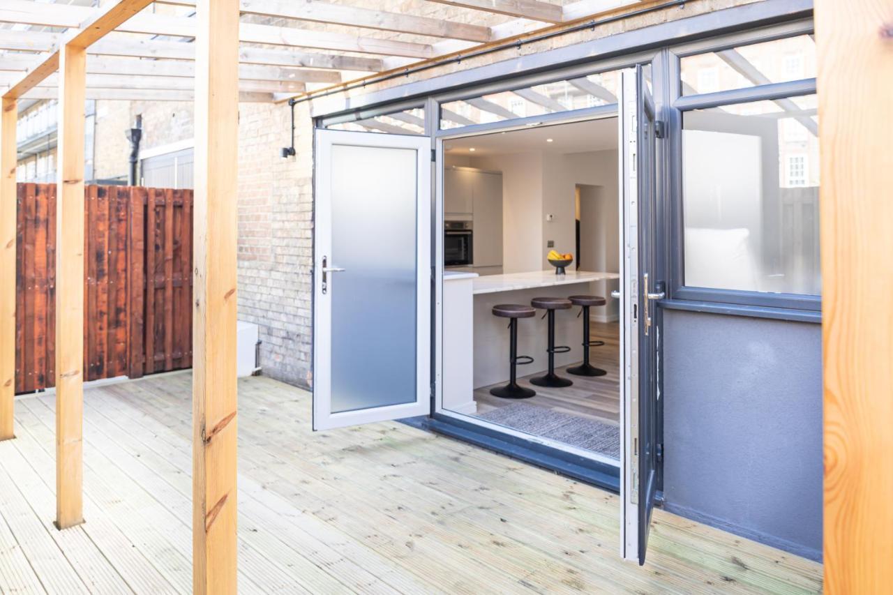 Amazing New Spacious Apartment In Se1 London Eksteriør billede