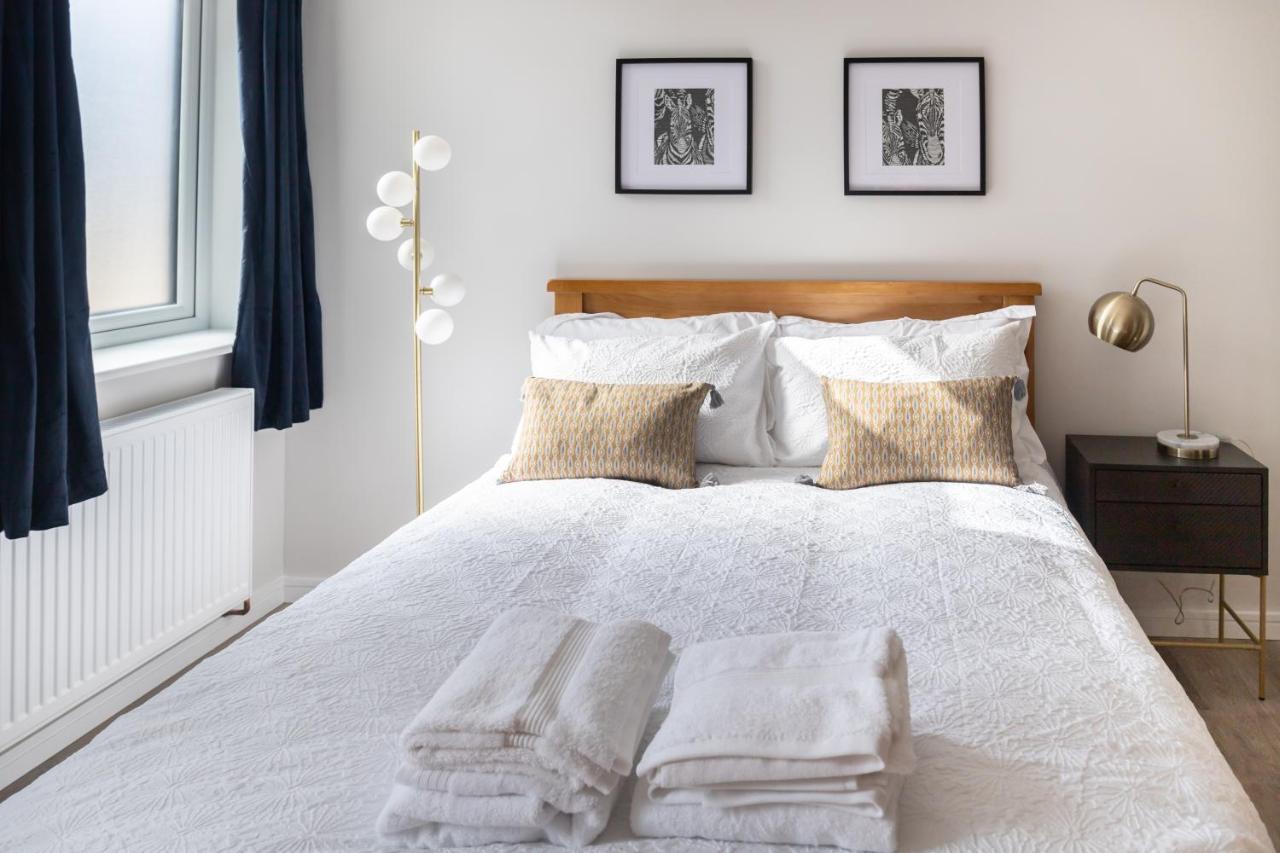 Amazing New Spacious Apartment In Se1 London Eksteriør billede